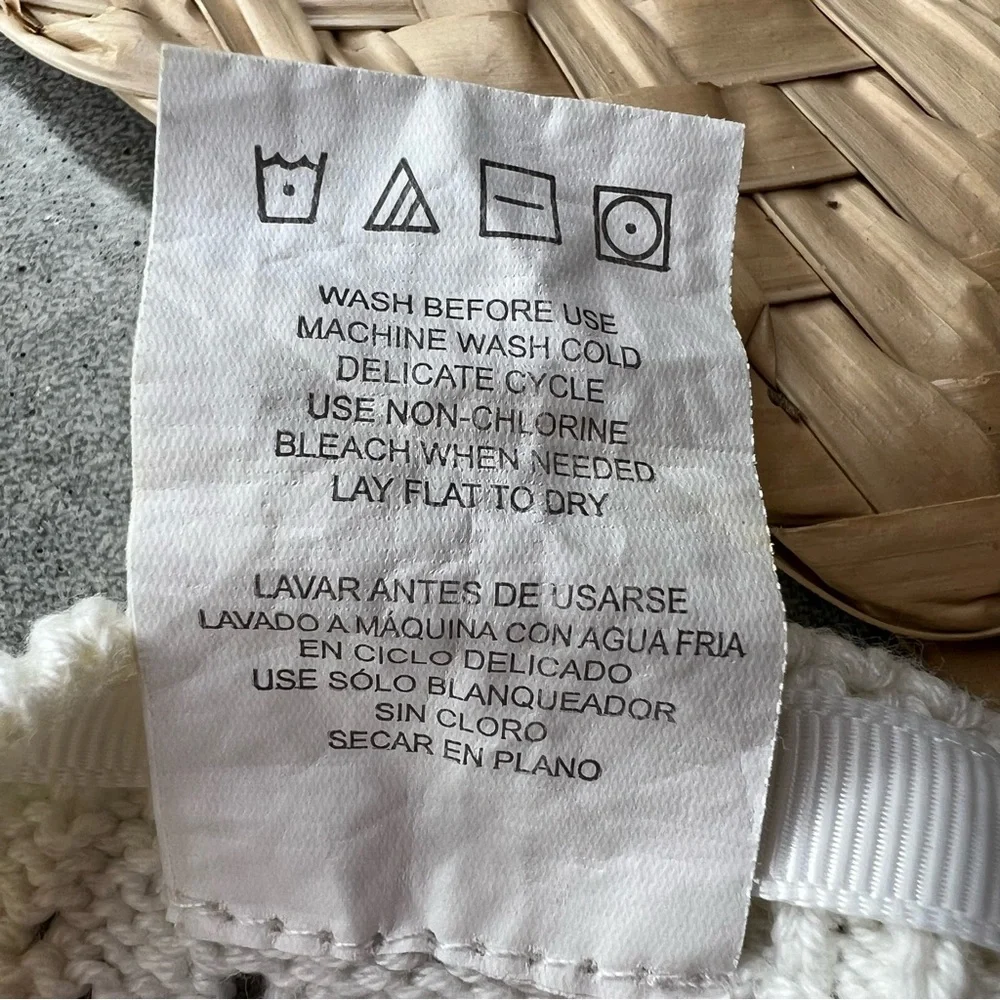 0-6 months Laura Ashley knit bottoms and hat set hat with bear ears - Picture 8 of 12